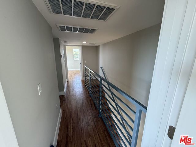 2303 Hauser Boulevard, Los Angeles, CA 90016