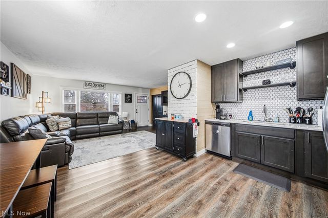 8324 Harbor Drive, Mentor, OH 44060