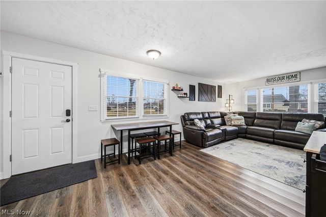 8324 Harbor Drive, Mentor, OH 44060