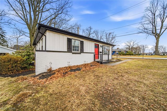 8324 Harbor Drive, Mentor, OH 44060