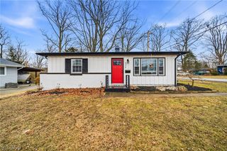 8324 Harbor Drive, Mentor, OH 44060