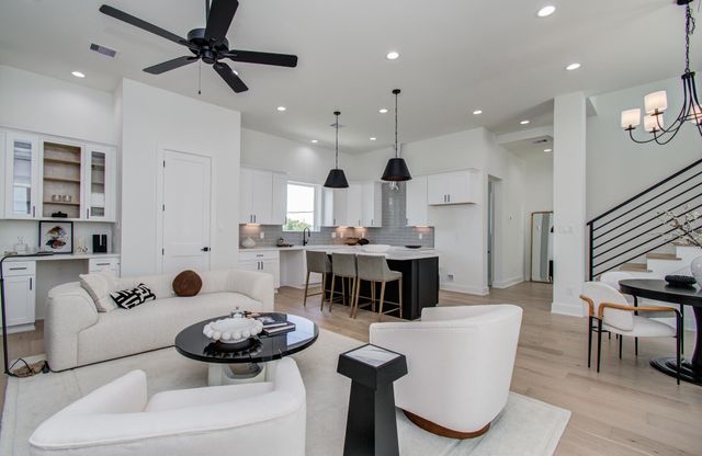 8702 Ojeman Villas Drive, Houston, TX 77055