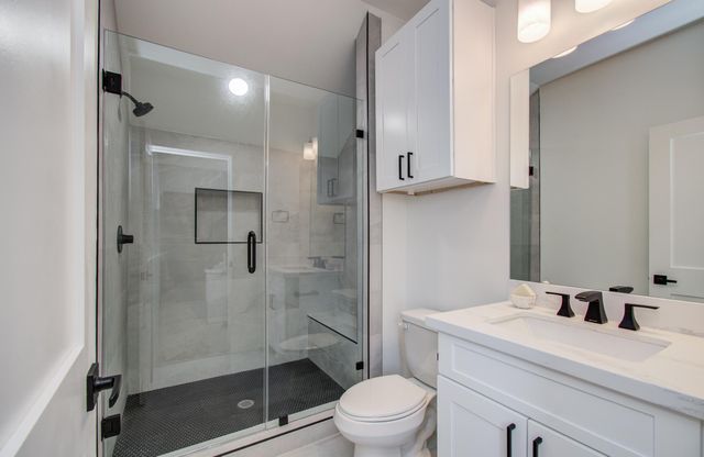 8702 Ojeman Villas Drive, Houston, TX 77055