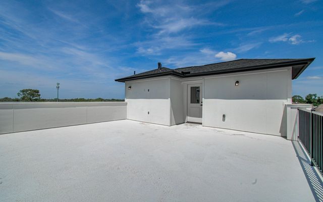 8702 Ojeman Villas Drive, Houston, TX 77055