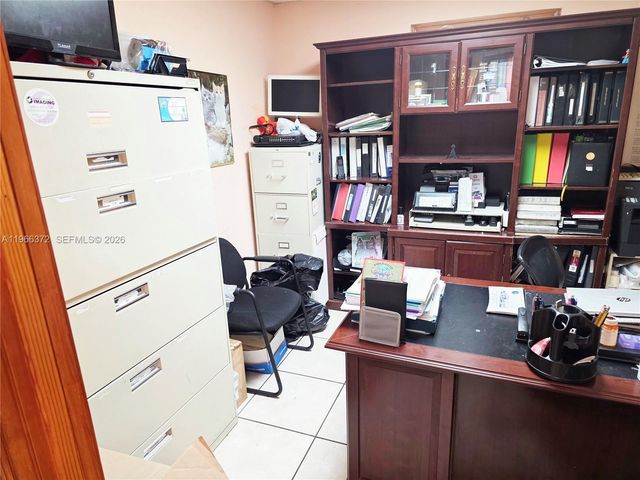 8080 W Flagler St, Miami, FL 33144