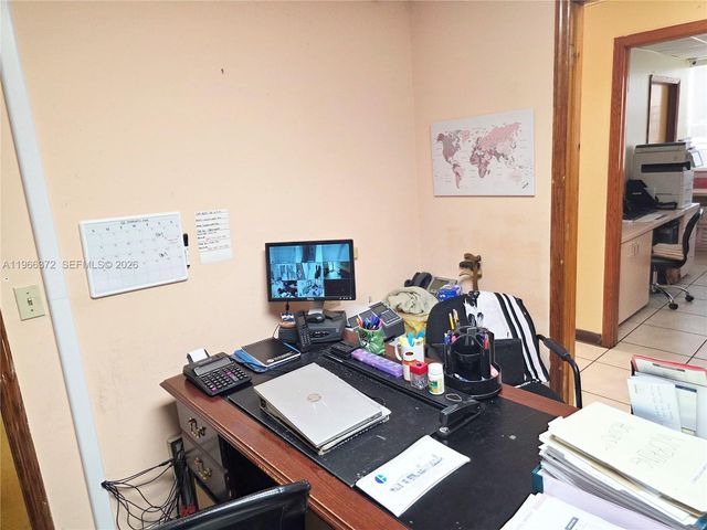 8080 W Flagler St, Miami, FL 33144