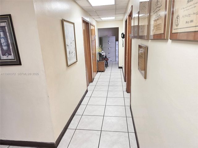 8080 W Flagler St, Miami, FL 33144