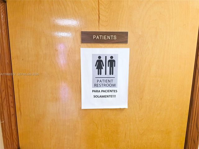 8080 W Flagler St, Miami, FL 33144