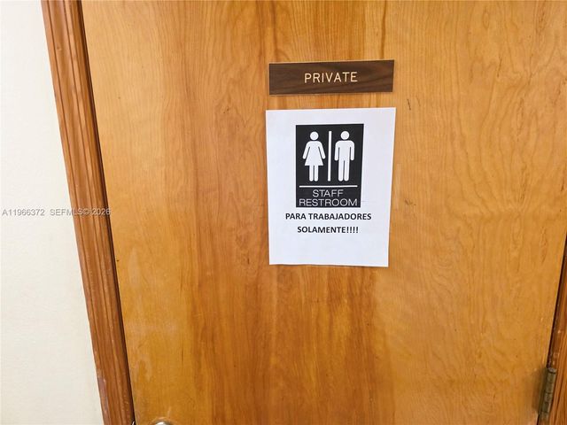 8080 W Flagler St, Miami, FL 33144