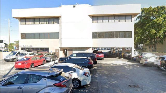 8080 W Flagler St, Miami, FL 33144