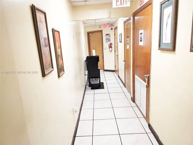 8080 W Flagler St, Miami, FL 33144