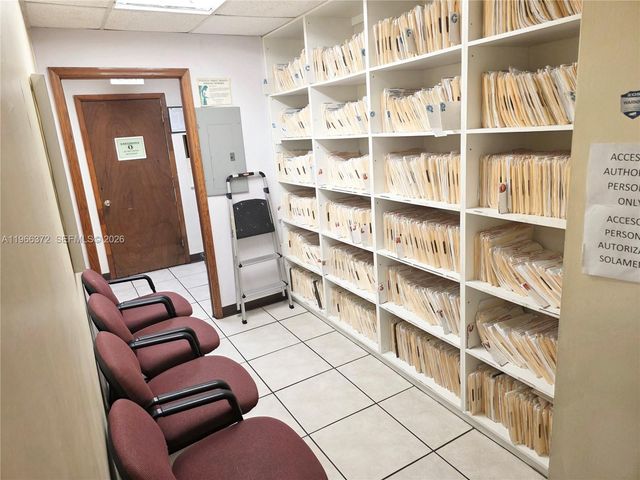 8080 W Flagler St, Miami, FL 33144