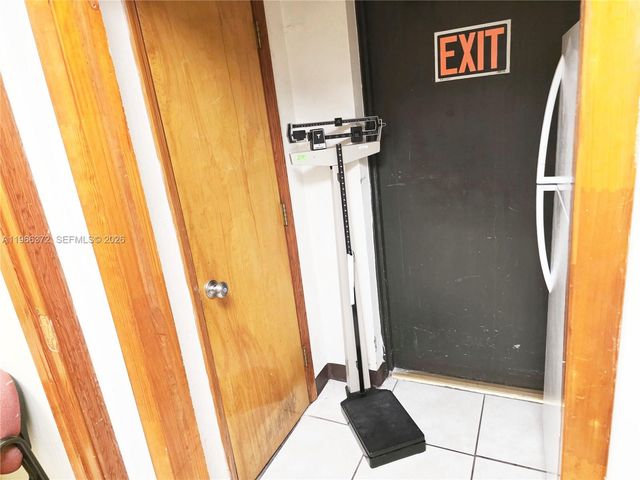 8080 W Flagler St, Miami, FL 33144