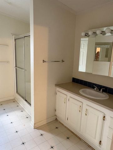 500 Darby Drive, Belmont, NH 03220