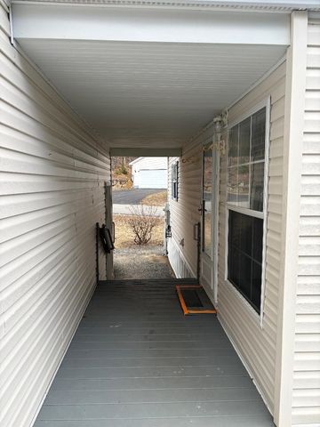 500 Darby Drive, Belmont, NH 03220