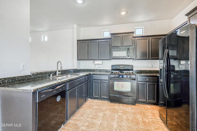 14589 FRIESIAN Trail, El Paso, TX 79938