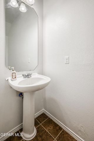 14589 FRIESIAN Trail, El Paso, TX 79938