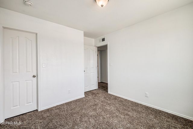14589 FRIESIAN Trail, El Paso, TX 79938