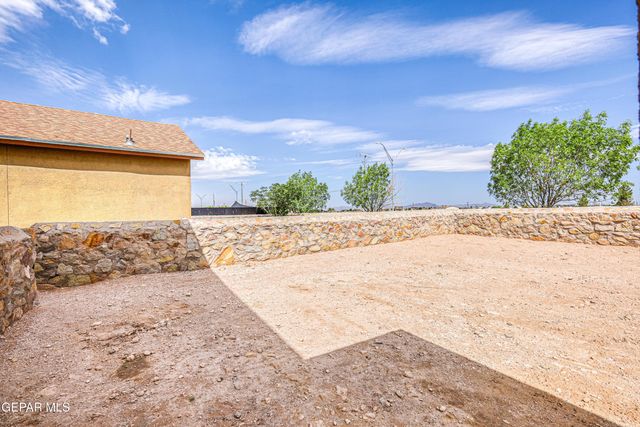 14589 FRIESIAN Trail, El Paso, TX 79938