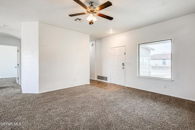 14589 FRIESIAN Trail, El Paso, TX 79938