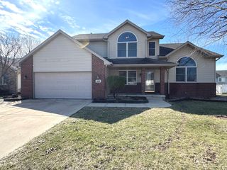 366 Centerpoint Drive S, Bourbonnais, IL 60914