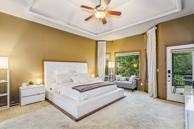 2550 N Rosemont Ct, Wichita, KS 67228