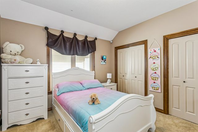 2550 N Rosemont Ct, Wichita, KS 67228