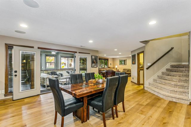 2550 N Rosemont Ct, Wichita, KS 67228