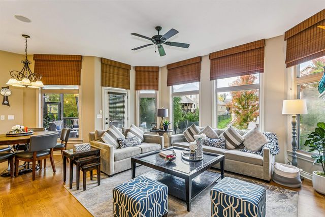 2550 N Rosemont Ct, Wichita, KS 67228