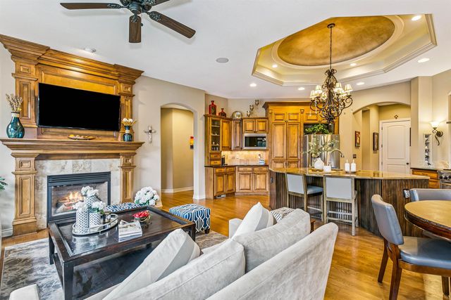 2550 N Rosemont Ct, Wichita, KS 67228