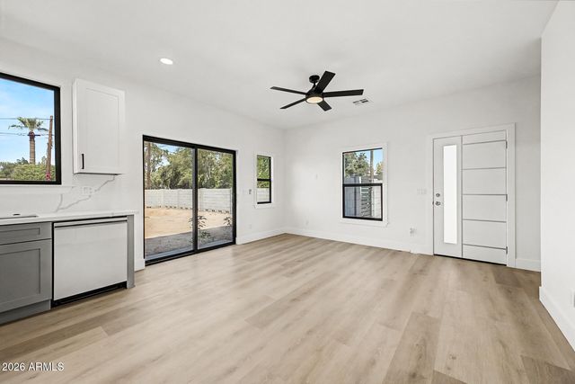 920 E PASADENA Avenue 2, Phoenix, AZ 85014