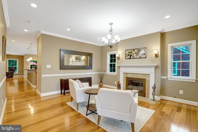 117 W GEORGE MASON RD, Falls Church, VA 22046