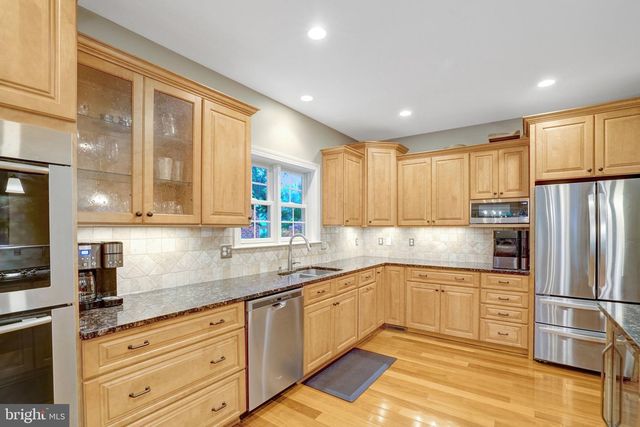 117 W GEORGE MASON RD, Falls Church, VA 22046