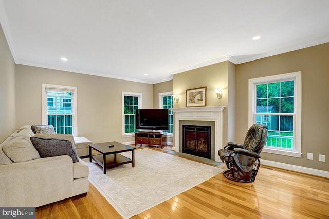 117 W GEORGE MASON RD, Falls Church, VA 22046