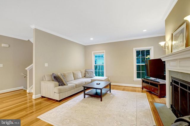 117 W GEORGE MASON RD, Falls Church, VA 22046