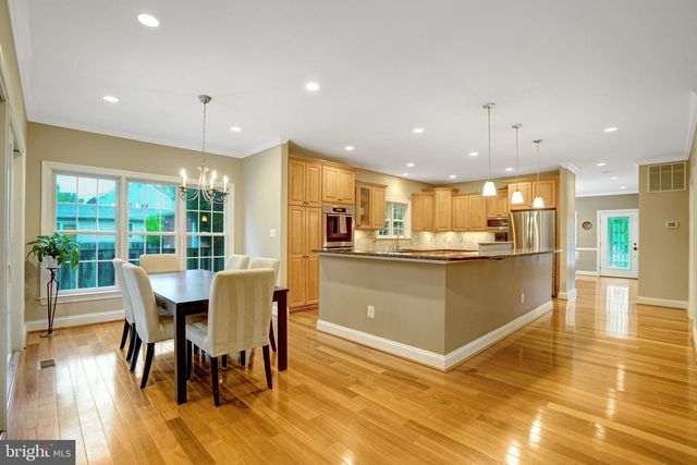 117 W GEORGE MASON RD, Falls Church, VA 22046