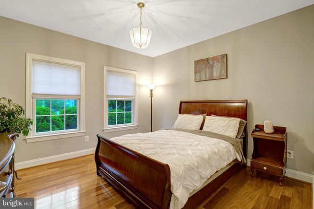 117 W GEORGE MASON RD, Falls Church, VA 22046