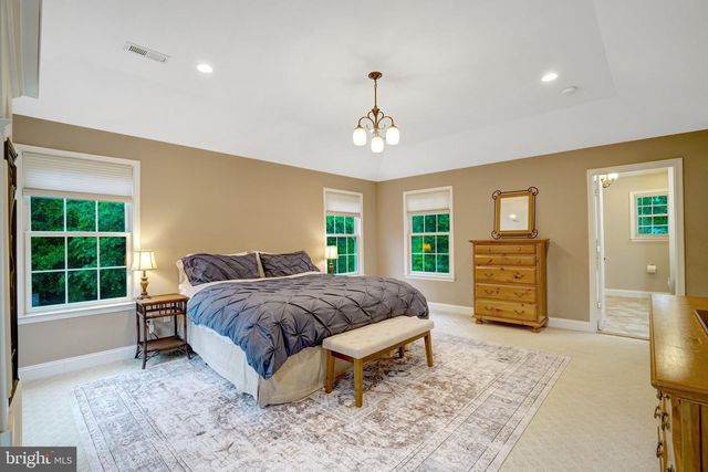 117 W GEORGE MASON RD, Falls Church, VA 22046