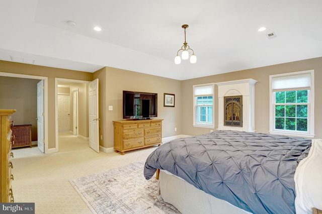 117 W GEORGE MASON RD, Falls Church, VA 22046