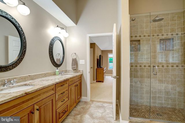 117 W GEORGE MASON RD, Falls Church, VA 22046
