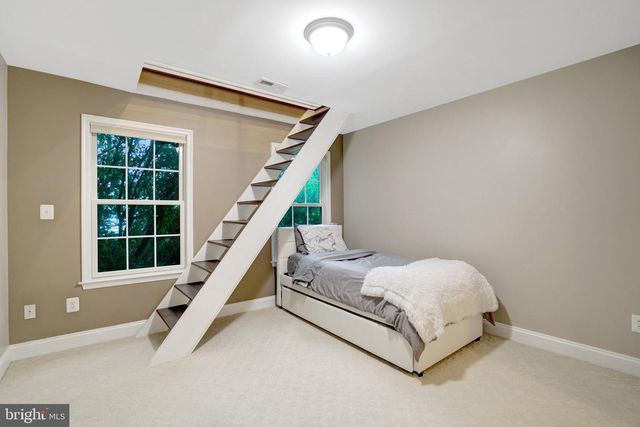 117 W GEORGE MASON RD, Falls Church, VA 22046