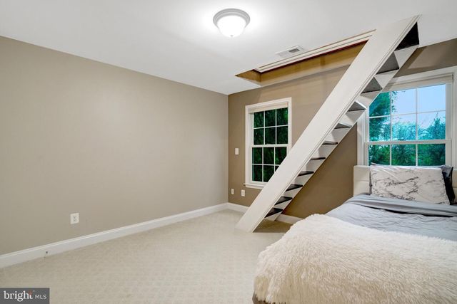 117 W GEORGE MASON RD, Falls Church, VA 22046
