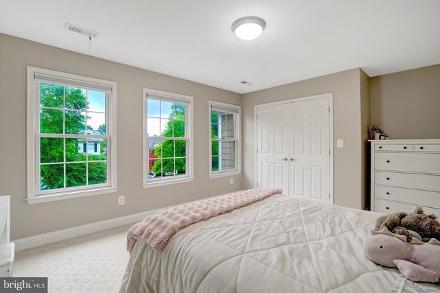 117 W GEORGE MASON RD, Falls Church, VA 22046