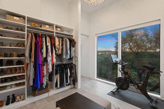 1904 Yaupon Valley RD, West Lake Hills, TX 78746