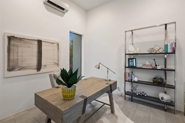 1904 Yaupon Valley RD, West Lake Hills, TX 78746