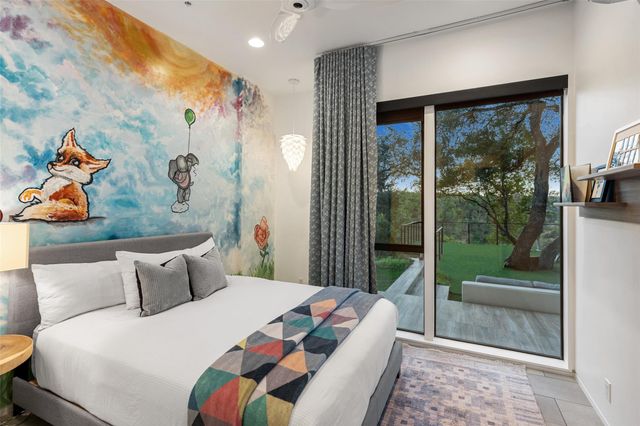 1904 Yaupon Valley RD, West Lake Hills, TX 78746