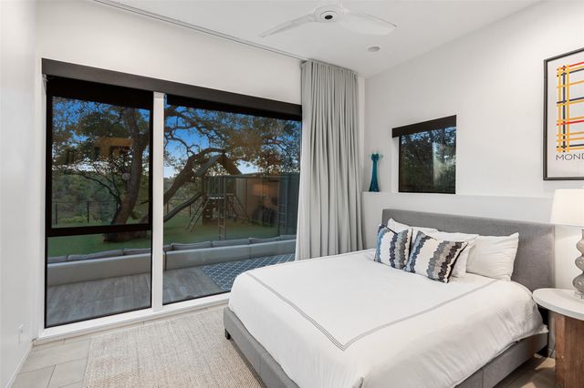 1904 Yaupon Valley RD, West Lake Hills, TX 78746