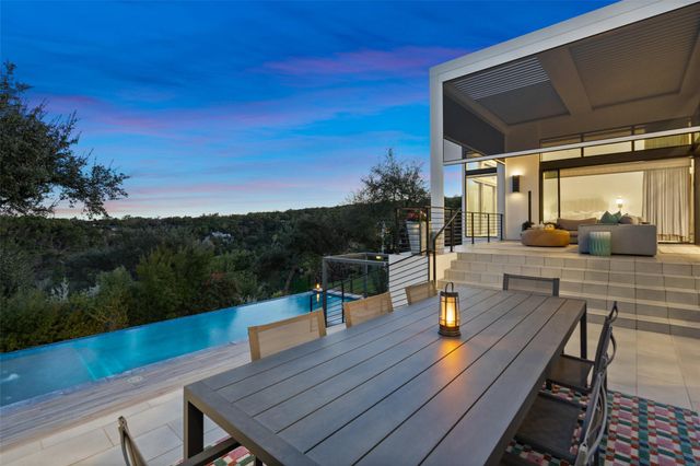 1904 Yaupon Valley RD, West Lake Hills, TX 78746