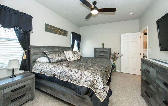 1310 1st St SE, Waverly, IA 50677