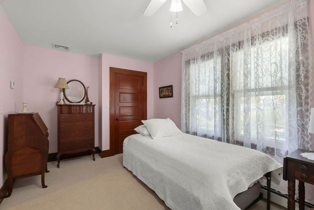 47 Nanumett St, Wareham, MA 02532